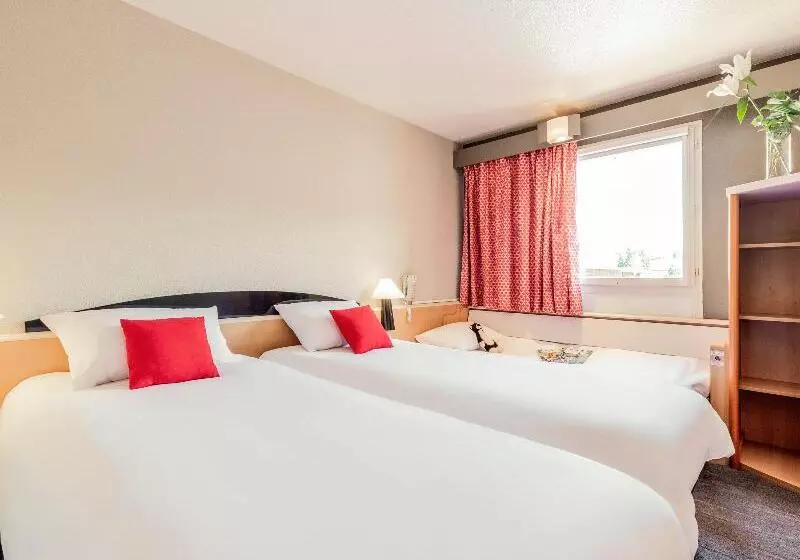 Standard Kolmen Hengen Huone, B&b Hotel Lourdes Centre