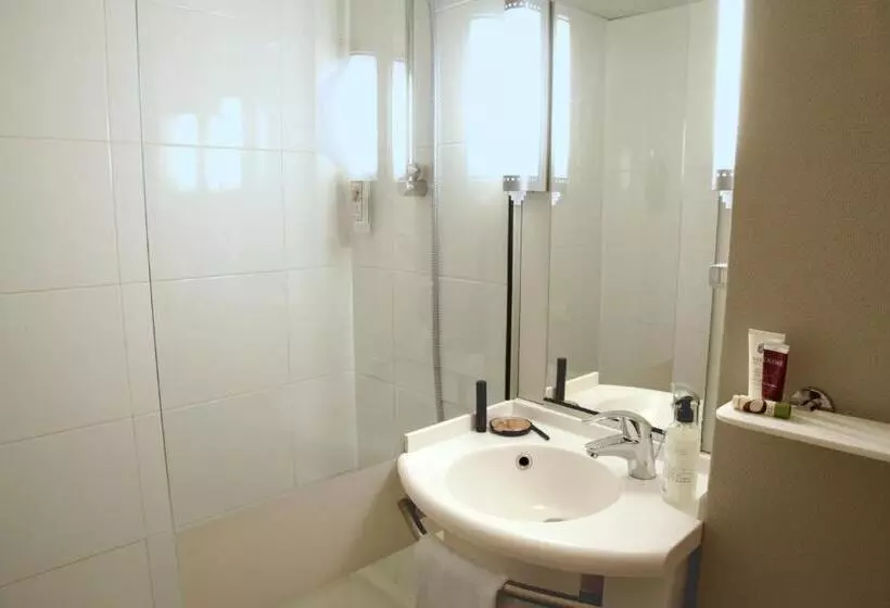 Pokój Standard, Ibis Quimper