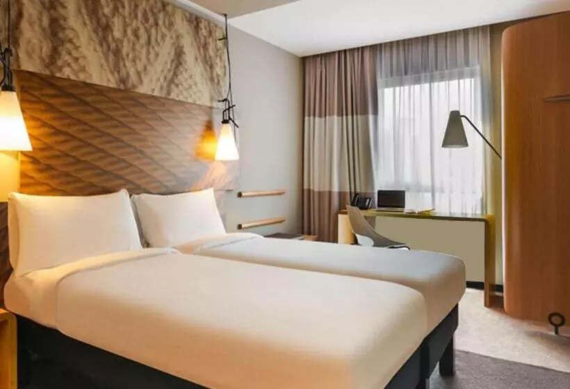 Pokój Standard, Ibis Quimper