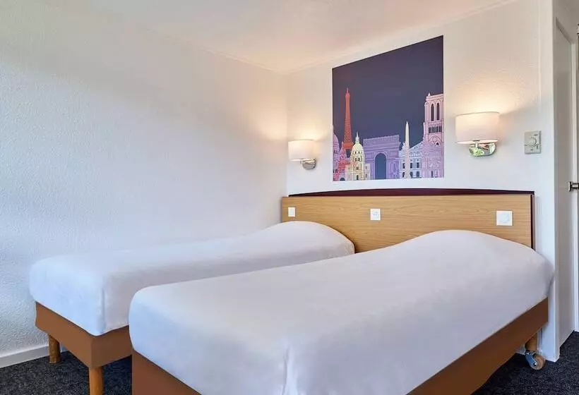 Chambre Standard, Kyriad Tarbes Bastillac