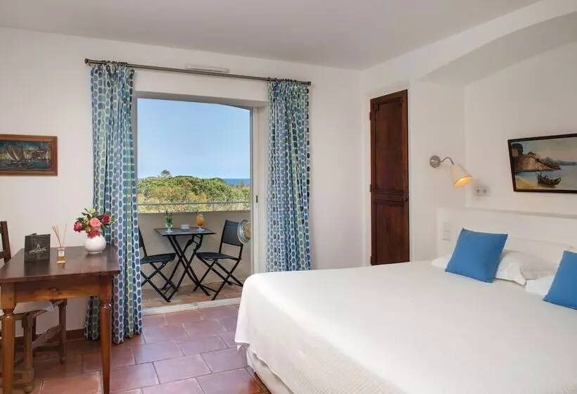 اتاق استاندارد با بالکن, La Ferme D Augustin