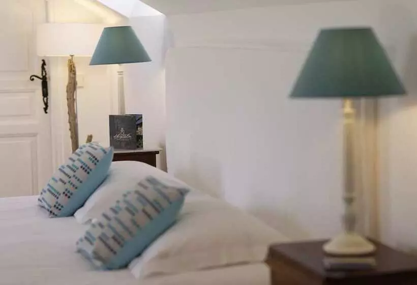 اتاق لوکس با چشمانداز دریا, La Ferme D Augustin