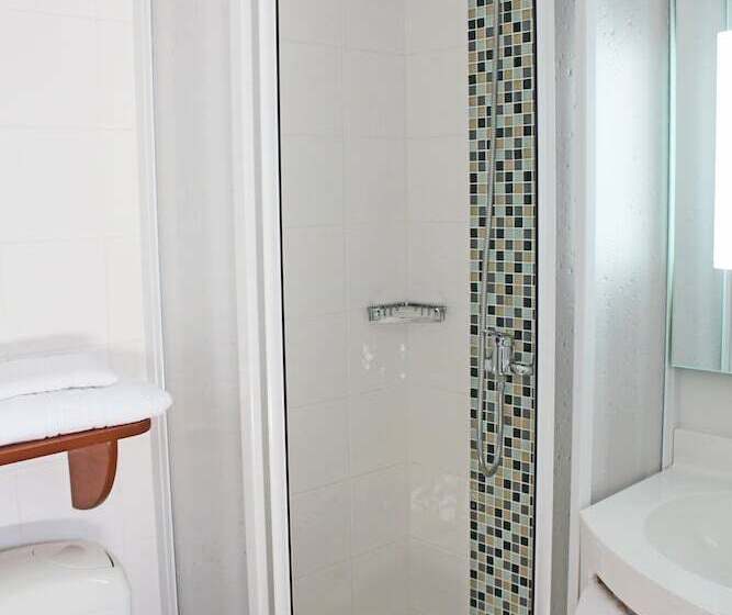 Номер Superior, The Originals City, Hotel Novella Confort, Nantes Est