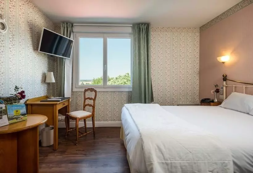 コンフォートルーム, L Ermitage Hotel & Restaurant