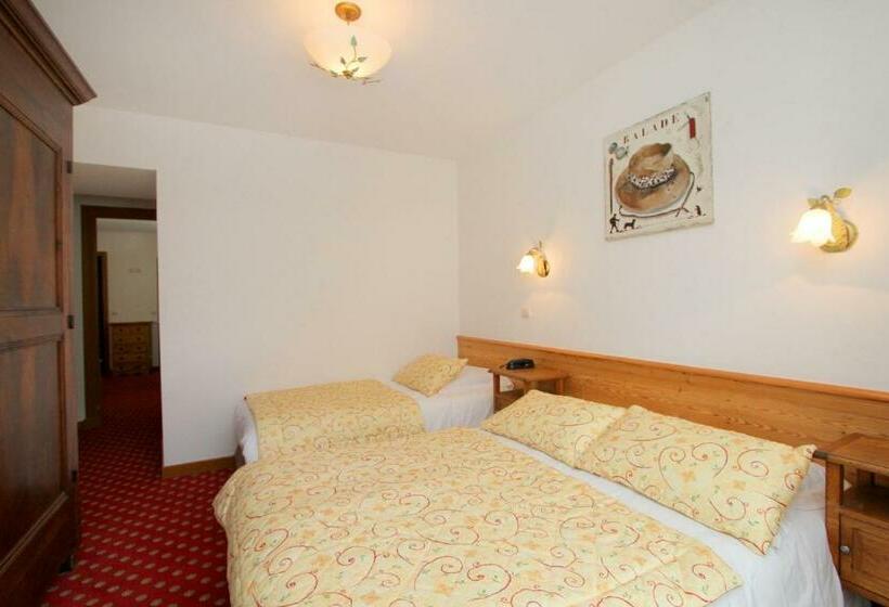 غرفة قياسية رباعية, Chateau De La Muzelle