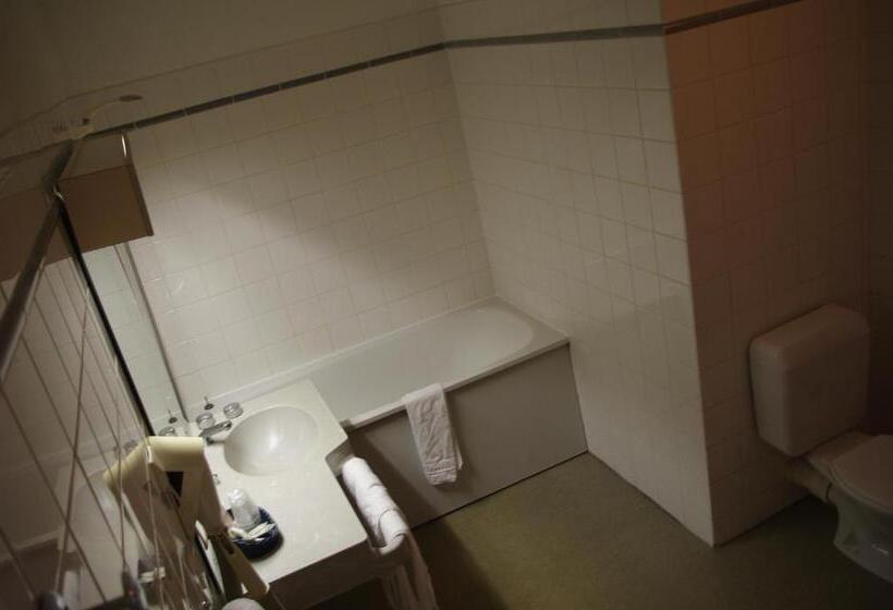 シャレー1寝室, Le Sacca, Nouvelle équipe