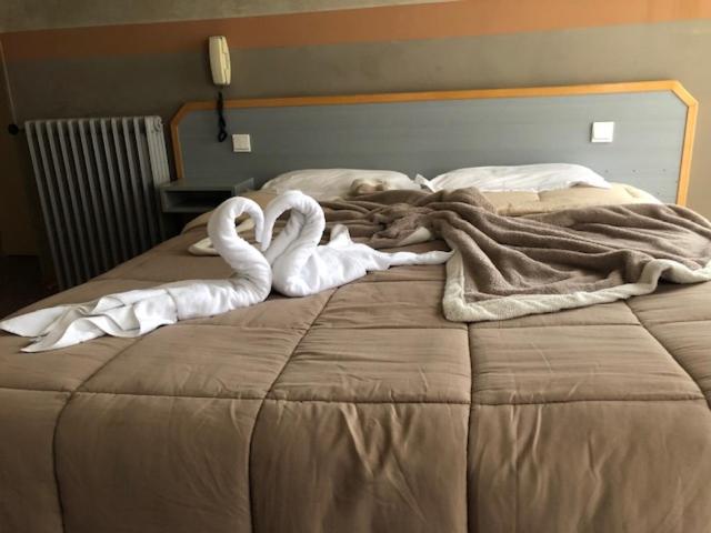 スタンダードインサイドビュールーム, Le Sacca, Nouvelle équipe