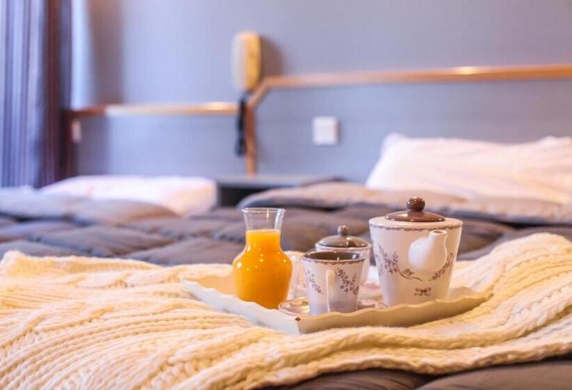 スタンダード4人部屋, Le Sacca, Nouvelle équipe