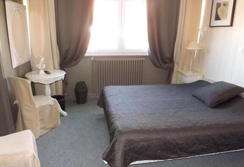Номер Стандарт, Hôtel De Londres