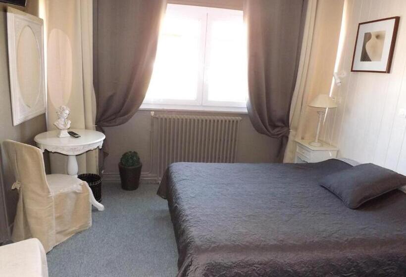 Номер Стандарт, Hôtel De Londres