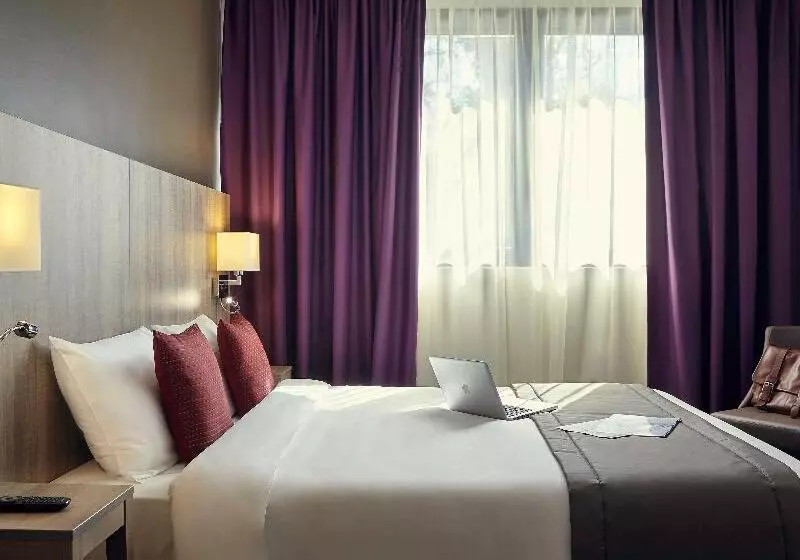 اتاق کلاسیک, Mercure Versailles Paris Ouest