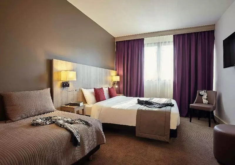 ダブルベッドのクラシックルーム, Mercure Versailles Paris Ouest