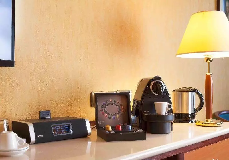 اتاق استاندارد با تخت دوبل, Mercure Versailles Paris Ouest