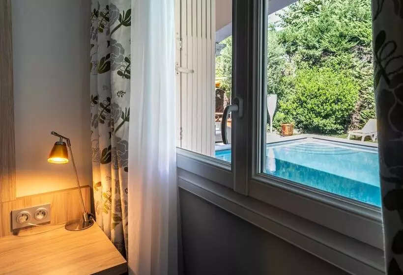 コンフォートルーム, Hôtel Mireille