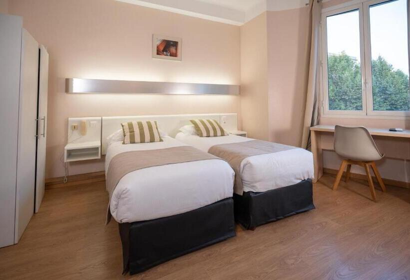 标准间, Hôtel Mondial