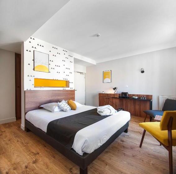 Номер Престиж, Hôtel Métropole