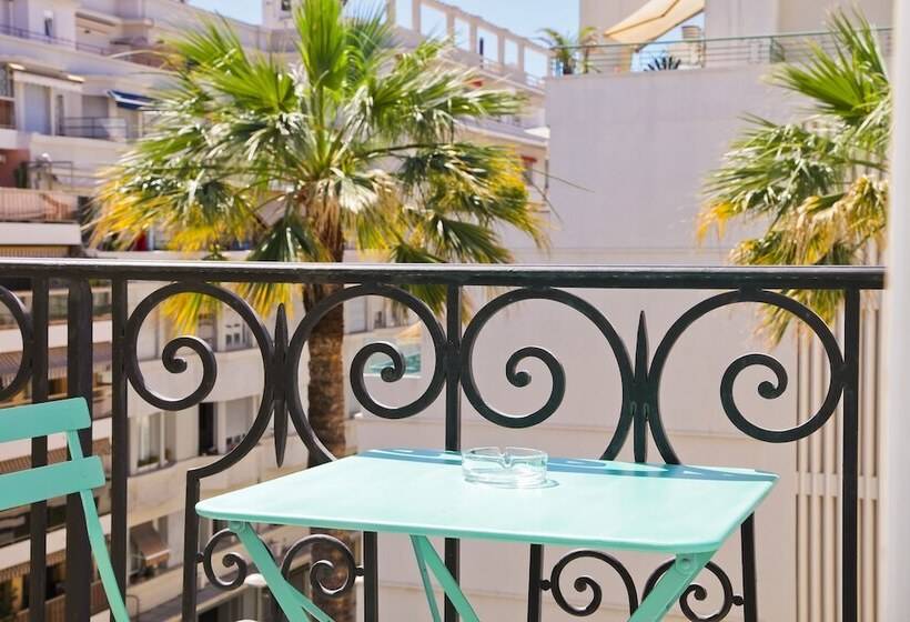 プレステージルーム, La Villa Nice Promenade