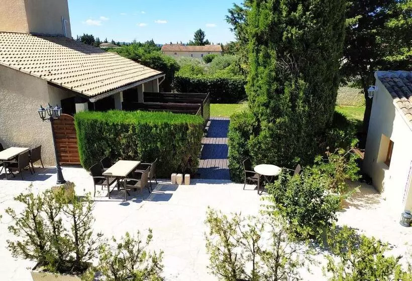 Family Room, Le Mas Des Amandiers