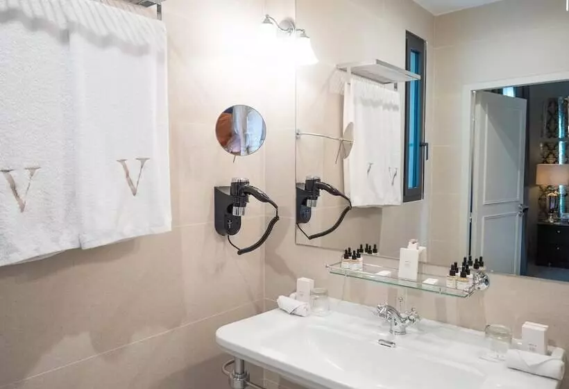 コンフォートルーム, Le Vallon De Valrugues Hotel Spa & Villas