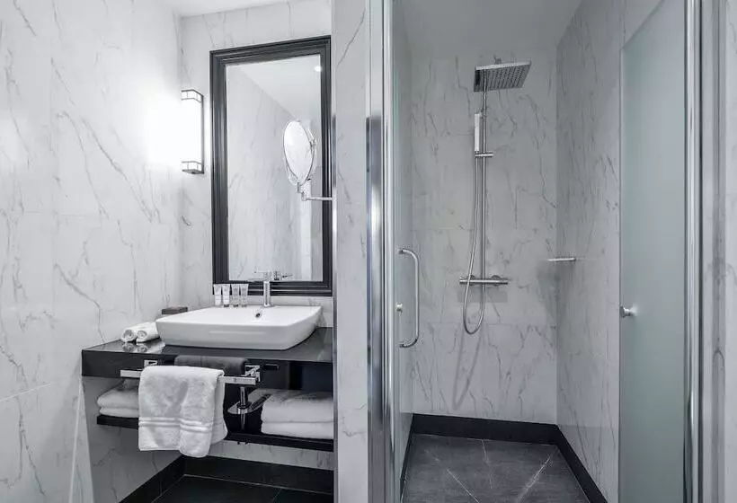اتاق استاندارد با تخت دوبل, Maison Astor Paris, Curio Collection By Hilton