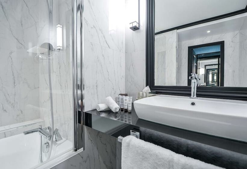 デラックスルーム, Maison Astor Paris, Curio Collection By Hilton