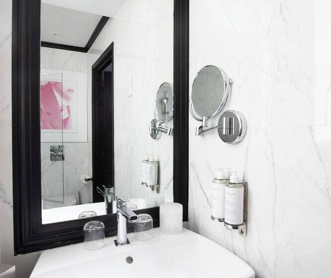 スタンダードルーム, Maison Astor Paris, Curio Collection By Hilton