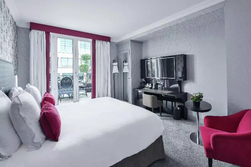 اتاق استاندارد با تخت بزرگ, Maison Astor Paris, Curio Collection By Hilton