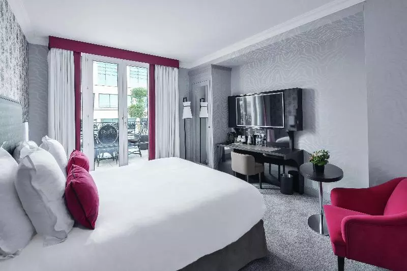 اتاق استاندارد با تخت بزرگ, Maison Astor Paris, Curio Collection By Hilton