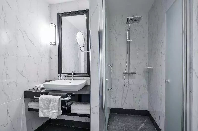 اتاق استاندارد, Maison Astor Paris, Curio Collection By Hilton