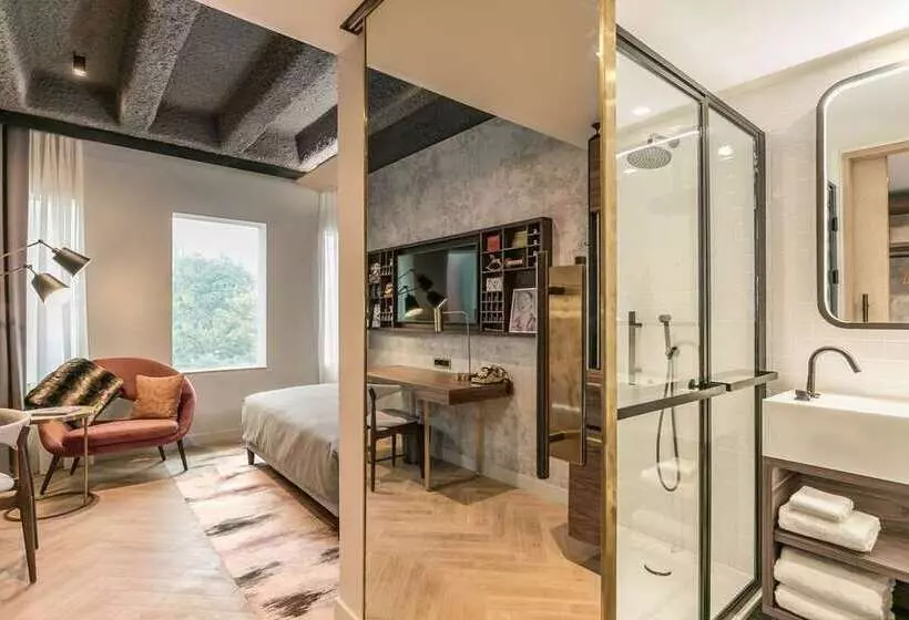 اتاق پرمیوم, Maison Astor Paris, Curio Collection By Hilton