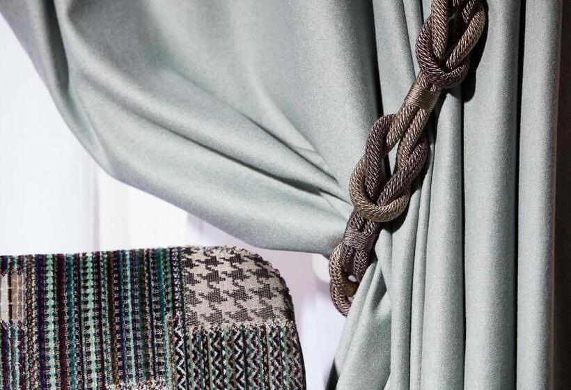 اتاق لوکس, Hôtel Régent Contades