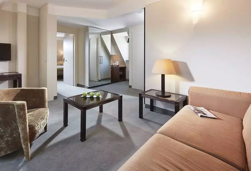 سوییت جونیور, Hôtel Régent Contades