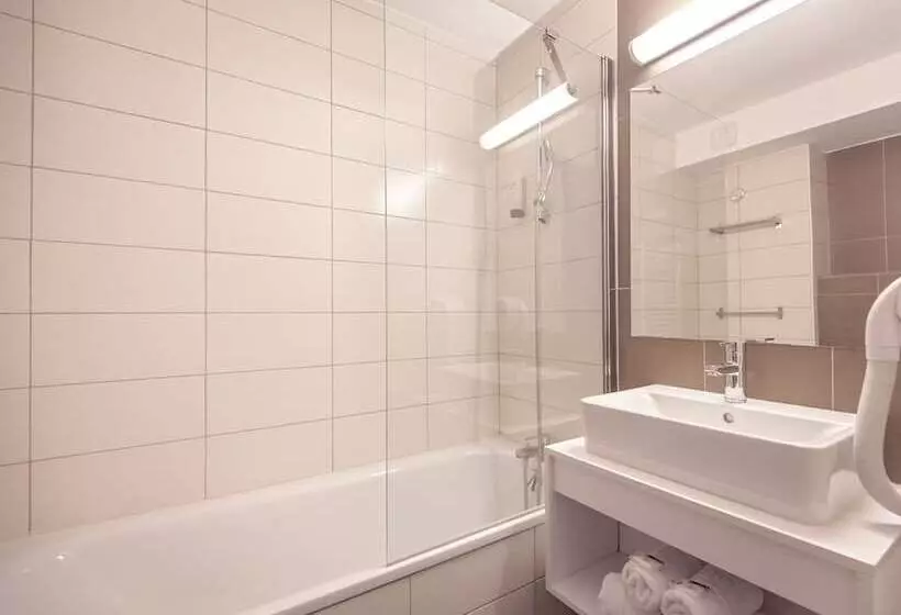 استودیو ساده, Sowell Residences New Chastillon