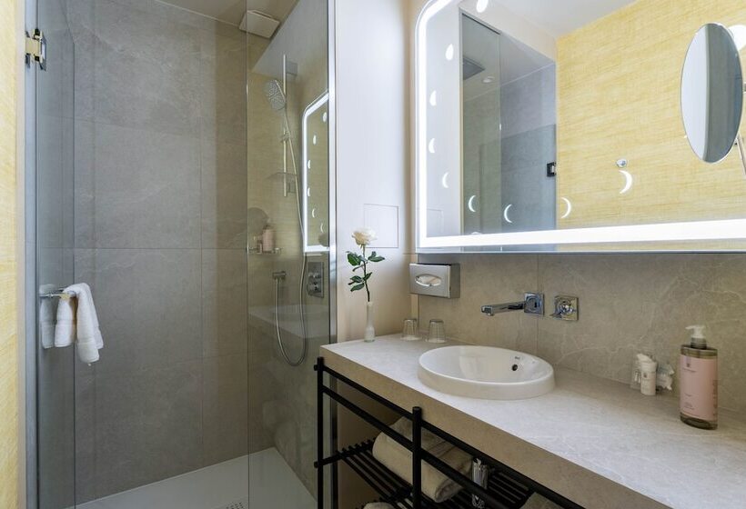 ファミリールーム, Astra Opera   Astotel