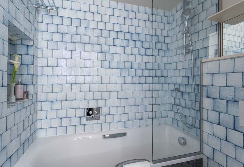 スタンダードトリプルルーム, Astra Opera   Astotel