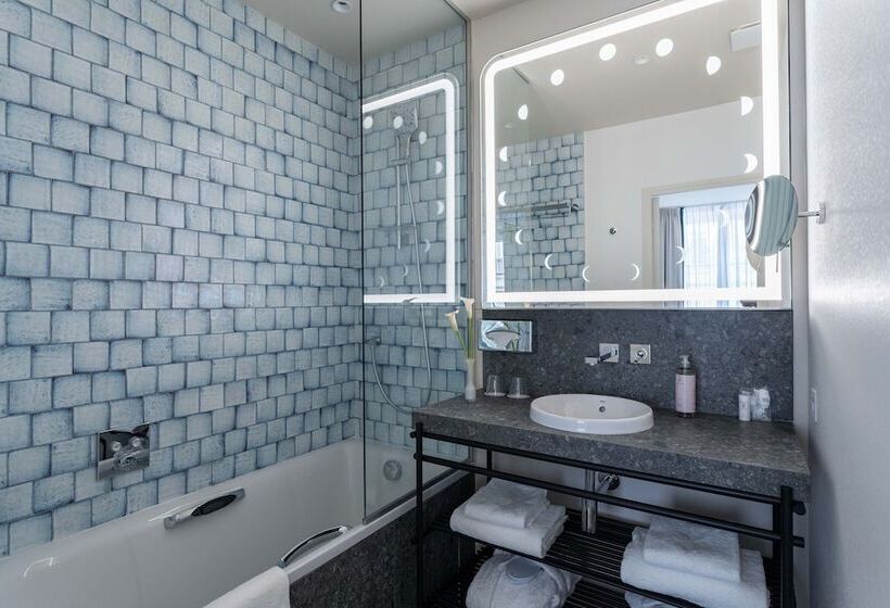 スーペリアーコネクティングルーム, Astra Opera   Astotel