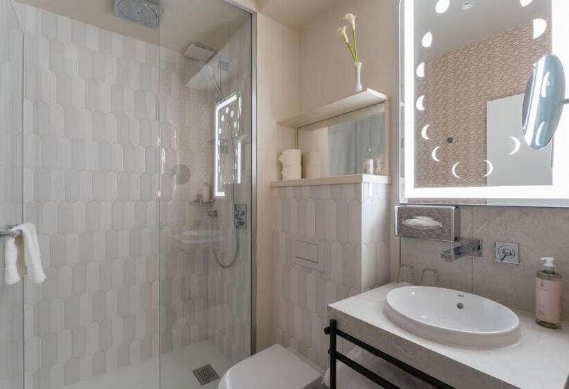 スタンダードルーム, Astra Opera   Astotel