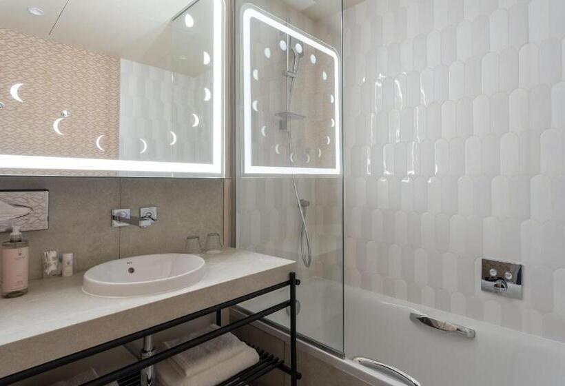 スーペリアールーム, Astra Opera   Astotel