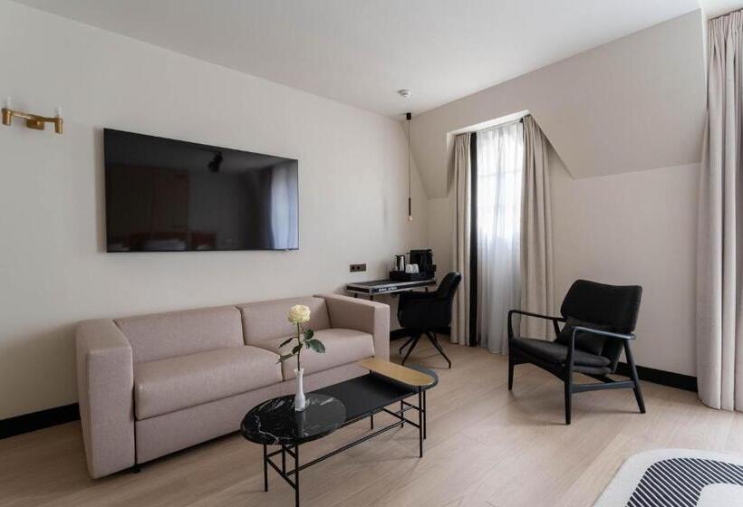 プレステージルーム, Astra Opera   Astotel