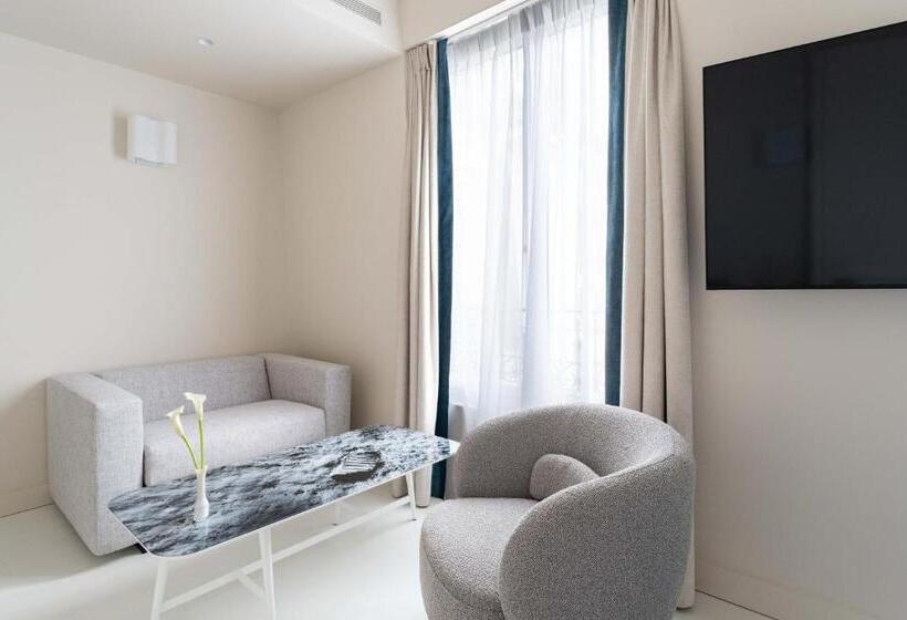 スタンダードトリプルルーム, Astra Opera   Astotel