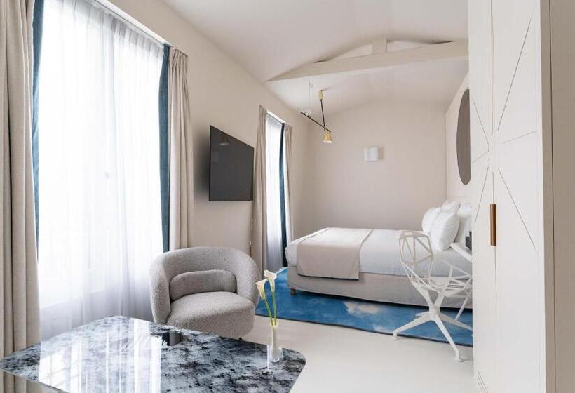 スタンダードトリプルルーム, Astra Opera   Astotel