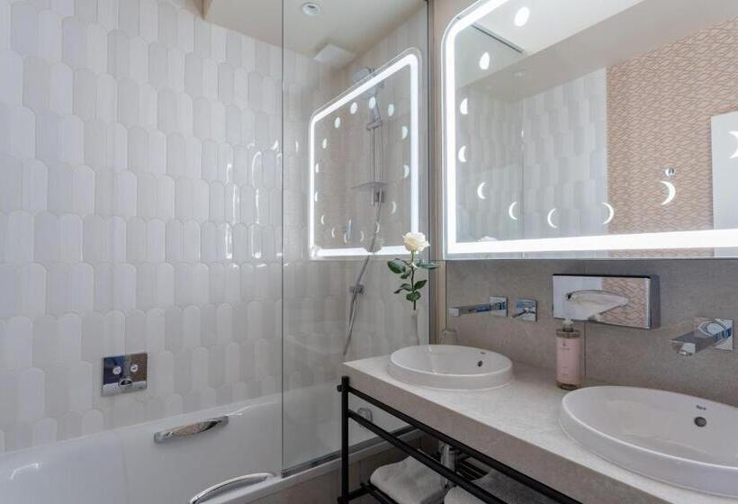 スーペリアーコネクティングルーム, Astra Opera   Astotel