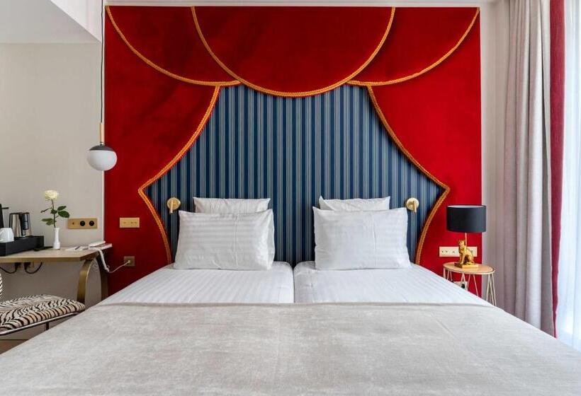 スタンダードルーム, Astra Opera   Astotel