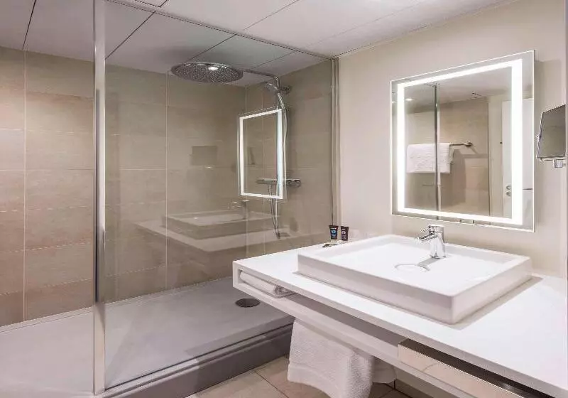 Superior-huone, Novotel Rennes Alma