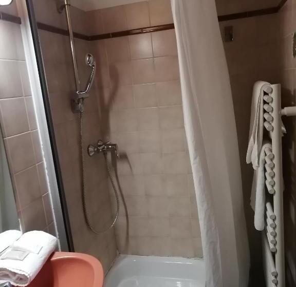 标准间, Altis Val Vert