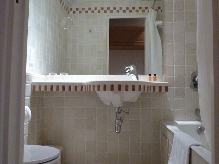 コンフォートルーム, Du Vieux Marais