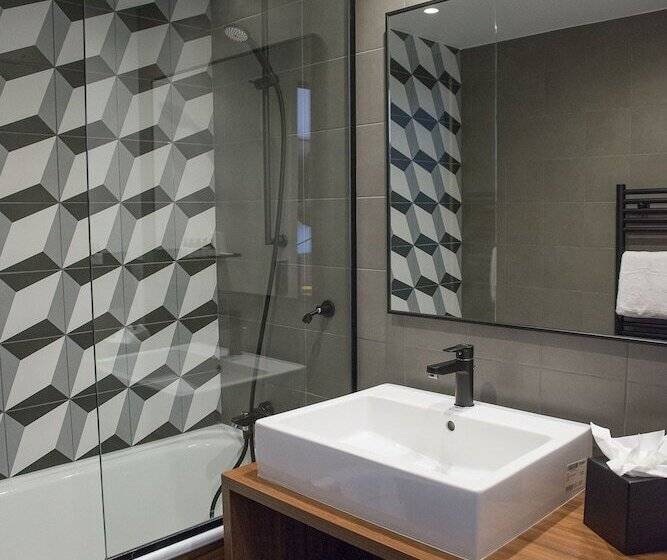 اتاق استاندارد سه نفره, Fahrenheit Seven Val Thorens