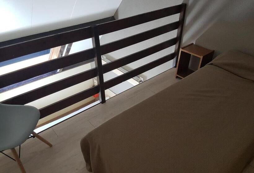 חדר סטנדרט לשלושה, Hôtel Point Bleu