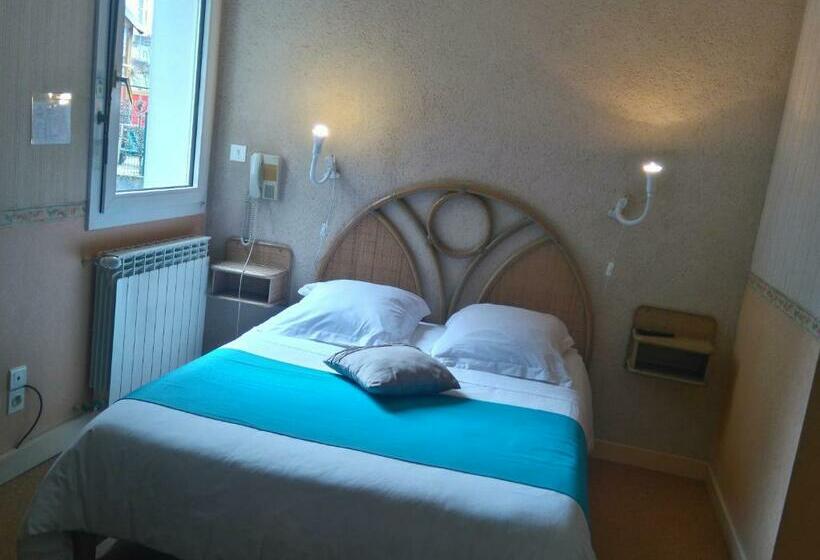 غرفة قياسية ثلاثية, A La Porte Saint Jean