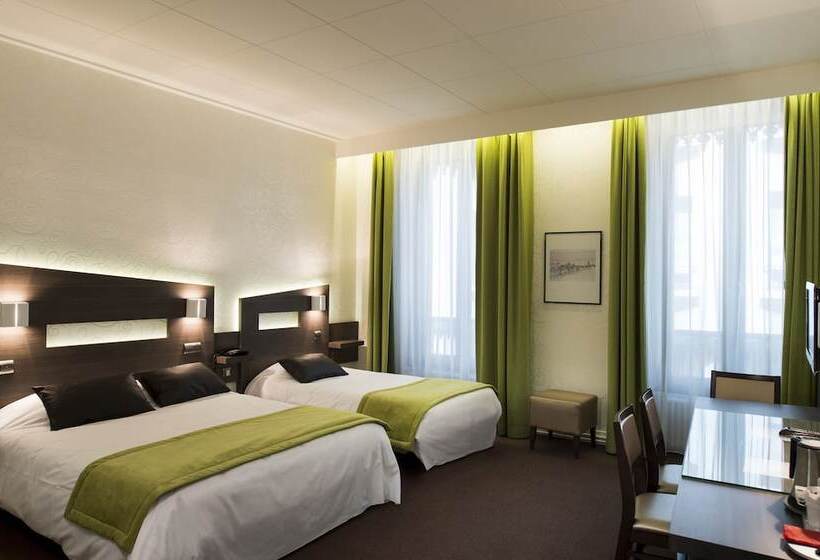 标准三人间, La Residence